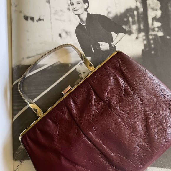 Ande Burgundy Leather Vintage Handbag - Picture 4 of 15